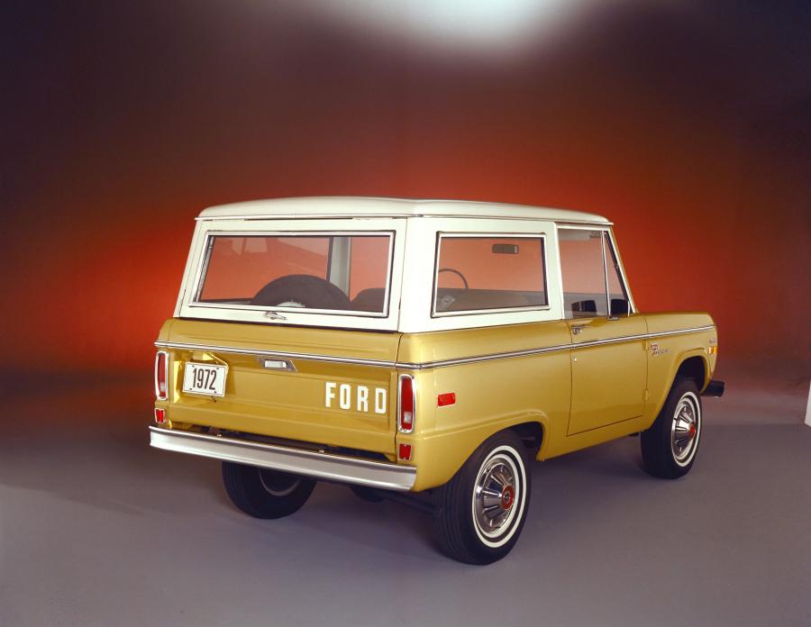  Ford Bronco Wagon (U15) 1972 года  (фото 2 из 2)